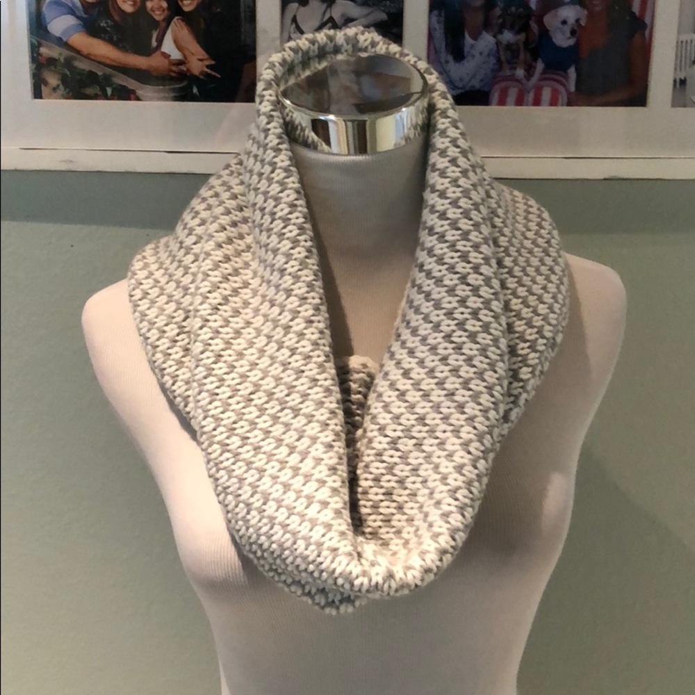 Scarf Bundle - image 4